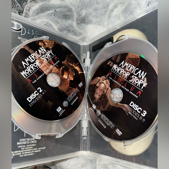 AHS Season 2 Complete Season - Picture 5 of 6